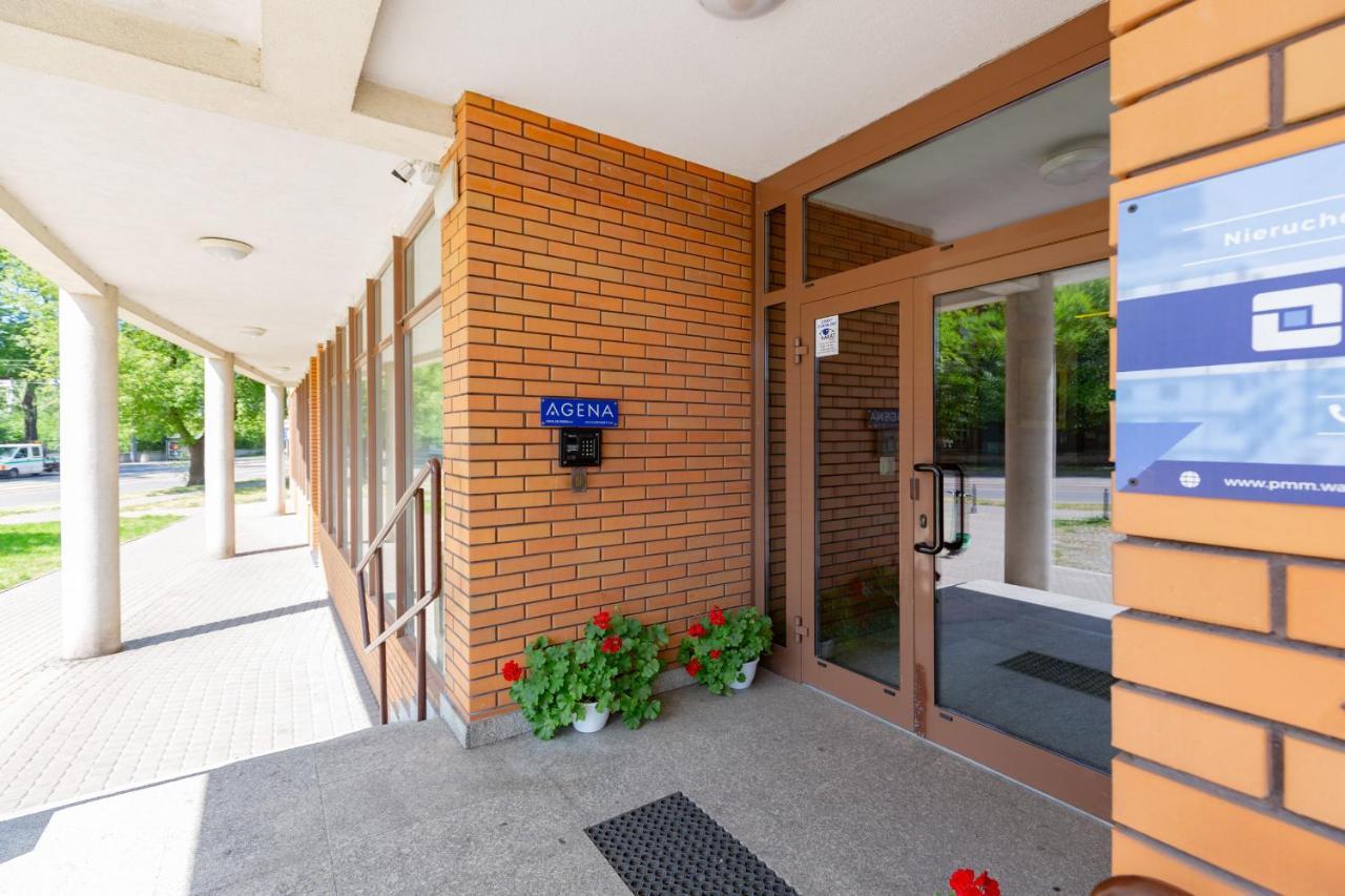 Cozy Apartment with Balcony Warszawa by Renters Zewnętrze zdjęcie